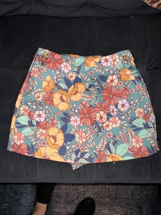 Altar'd State Dresses & Skirts - ✨ Alter’d State Floral Skort – XS (Pre-Loved) ✨